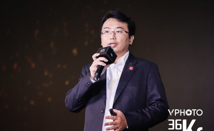 36氪| 中国·350vip8888新葡的京：打造人工智能芯片与 AI OS 平台的“软硬”结合